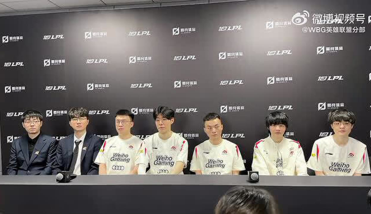 人们聚集在 人们聚集在