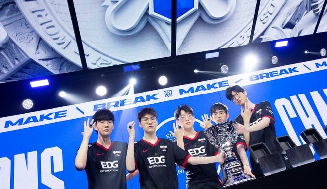 采用双前锋 采用双前锋