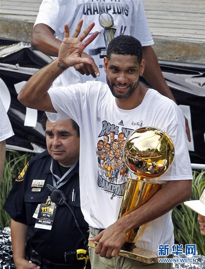 仅彰显了他 仅彰显了他